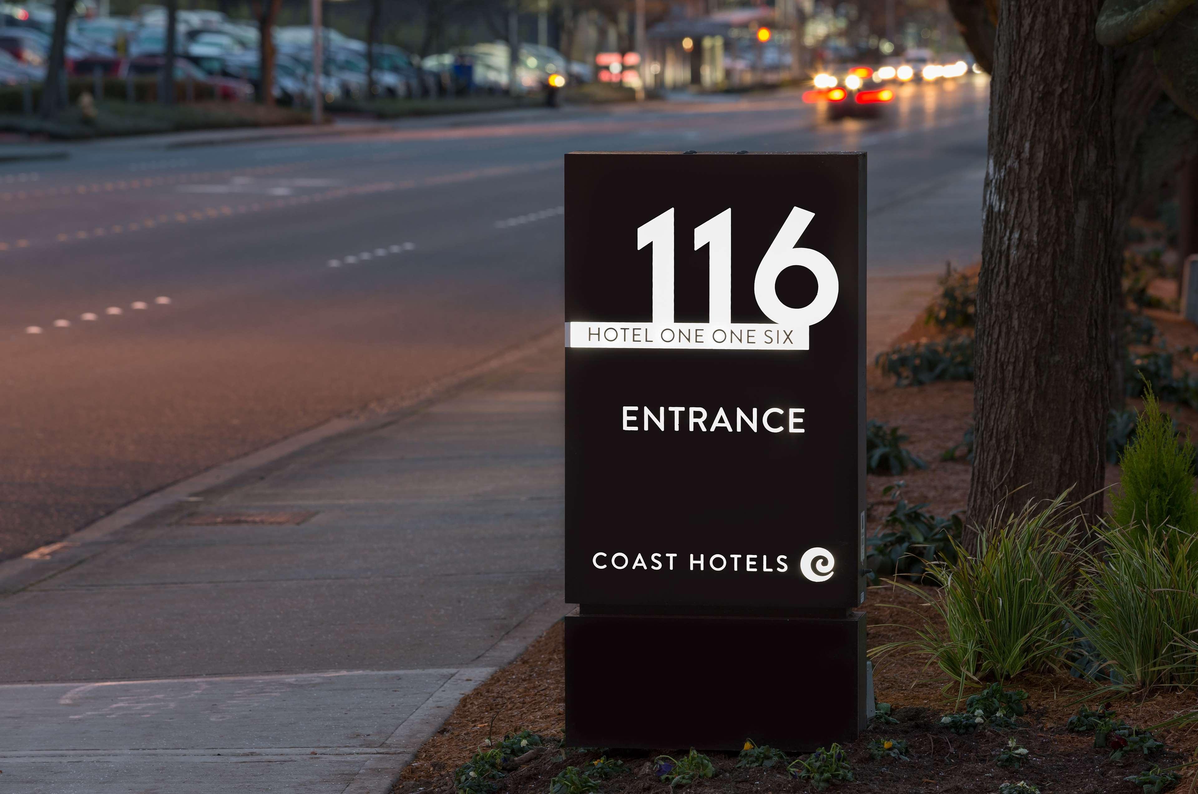 Hotel 116, A Coast Hotel Bellevue Esterno foto